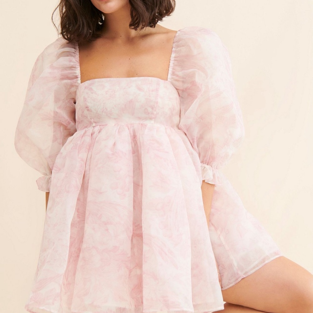 Pink Puff-Sleeve Babydoll Mini Dress size Small